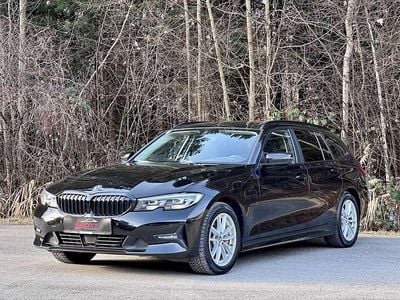 Gebraucht BMW 330e Advantage 184 PS (135 kW) 2021 Schwarz Kombi