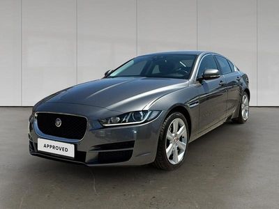 Gebraucht Jaguar XE Pure 180 PS (132 kW) 2018 Grau Limousine