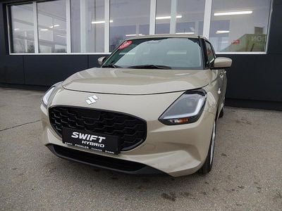 Neu Suzuki Swift 83 PS (61 kW) 2025 Beige Kleinwagen
