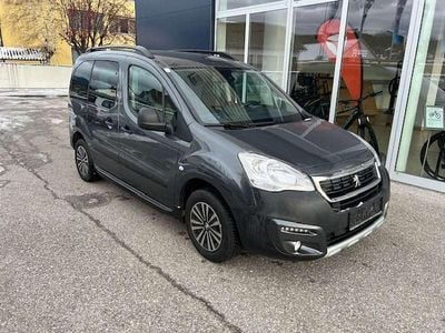 Grau Gebraucht 2018 Peugeot Partner Tepee Outdoor Van / Kleinbus | € 13.490