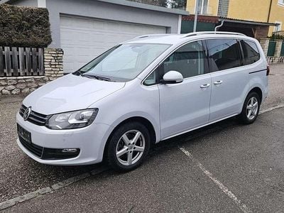 Gebraucht VW Sharan Comfortline 150 PS (110 kW) 2017 Weiß Van / Kleinbus