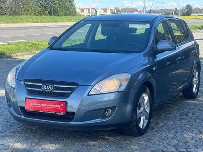 gebraucht Kia Ceed Ceed /1,6 CRDi Active***1.Besitz***nur68.000KM***