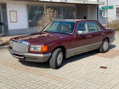 Rot Gebraucht 1986 Mercedes S300 SE Limousine | € 29.990
