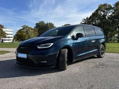 Gebraucht 2024 Chrysler Pacifica Limited Van / Kleinbus | € 69.900