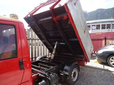 Rot Gebraucht 1991 VW T4 Van | € 8.000