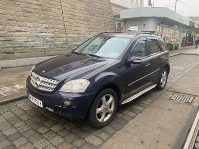 Mercedes ML320