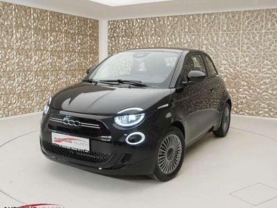 Neu Fiat 500 65 PS (47 kW) 2025 Schwarz Limousine