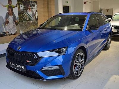 Blau Gebraucht 2021 Skoda Octavia RS Kombi | € 28.990 (Teuer)