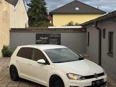 Weiß Gebraucht 2013 VW Golf Comfortline Limousine | € 7.990 (Etwas zu teuer)