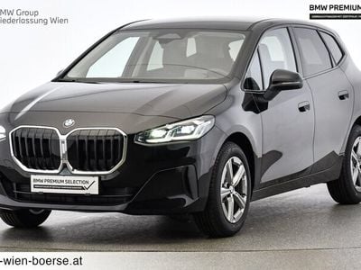 Saphirschwarz Gebraucht 2024 BMW 218 Active Tourer Efficient Dynamics Van / Kleinbus | € 33.392 (Etwas zu teuer)