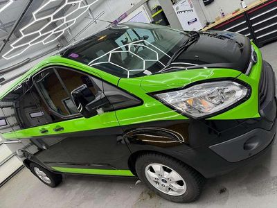 Schwarz Gebraucht 2017 Ford Tourneo Titanium Van / Kleinbus | € 17.990