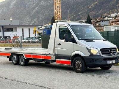 Grau Gebraucht 2018 Mercedes Sprinter Van | € 65.000