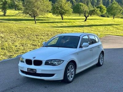 Weiß Gebraucht 2011 BMW 116 Kleinwagen | € 3.500