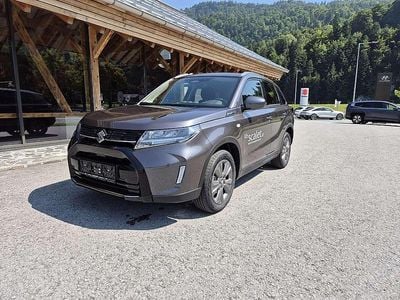Grau Neu 2025 Suzuki Vitara SUV | € 31.580 (Teuer)