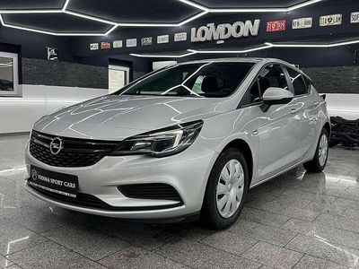 Gebraucht Opel Astra 105 PS (77 kW) 2017 Silber Limousine