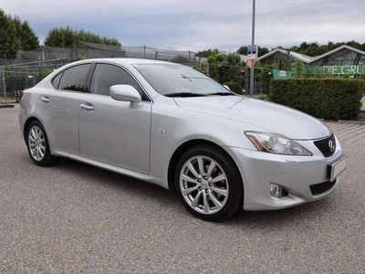 Silber Gebraucht 2008 Lexus IS250 Executive Line Limousine | € 8.500