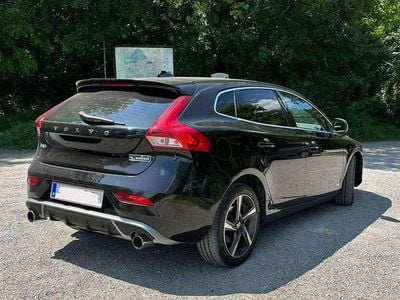 Gebraucht 2015 Volvo V40 Standard Kombi | € 10.350