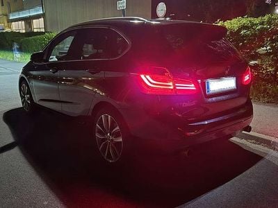 gebraucht BMW 220 220 i Active Tourer Sport Line Aut.