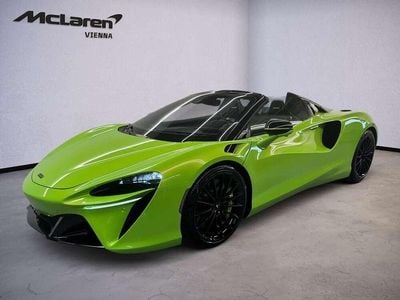 Grün Gebraucht 2025 McLaren Artura Coupé | € 319.900