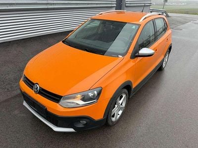 Orange Gebraucht 2013 VW Polo Limousine | € 3.990 (Fairer Preis)