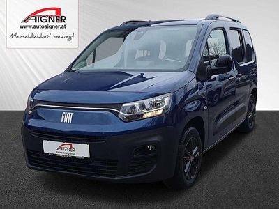 Blau Gebraucht 2023 Fiat Doblò Van / Kleinbus | € 38.790