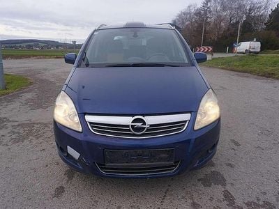 Blau Gebraucht 2010 Opel Zafira Cosmo Van / Kleinbus | € 1.590 (Superpreis)