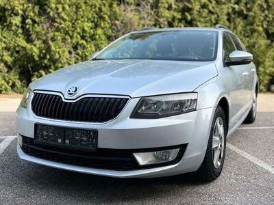 gebraucht Skoda Octavia Combi 16 TDI Ambition DSG Neues Getriebe !!