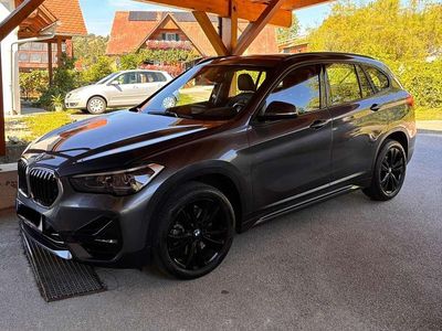 Grau Gebraucht 2021 BMW X1 SUV | € 28.900 (Fairer Preis)