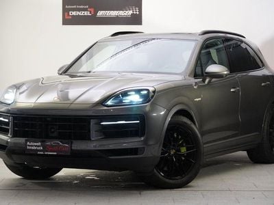 Grau Gebraucht 2024 Porsche Cayenne SUV | € 93.990 (Superpreis)