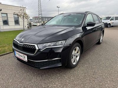 Schwarz metallicperleffektno Neu 2025 Skoda Octavia Selection Kombi | € 35.490 (Teuer)