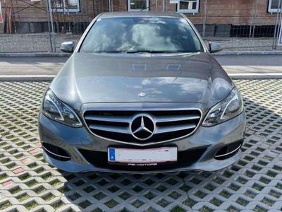 Mercedes E200