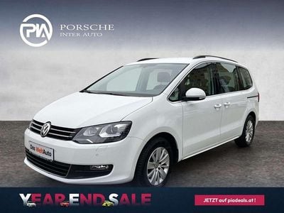 Weiss normal Gebraucht 2018 VW Sharan Business Van / Kleinbus | € 28.990 (Etwas zu teuer)