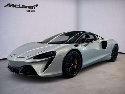 Silber Gebraucht 2023 McLaren Artura Coupé | € 212.900 (Guter Preis)
