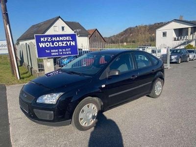 Schwarz Gebraucht 2005 Ford Focus Ambiente Limousine | € 890 (Guter Preis)