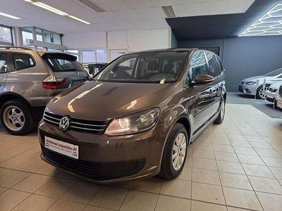 Braun Gebraucht 2011 VW Touran Trendline Van / Kleinbus | € 5.399 (Etwas zu teuer)