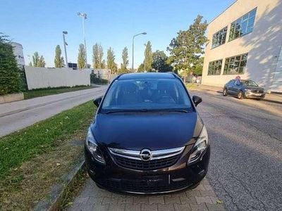 Gebraucht Opel Zafira Tourer Edition 131 PS (96 kW) 2014 Van / Kleinbus