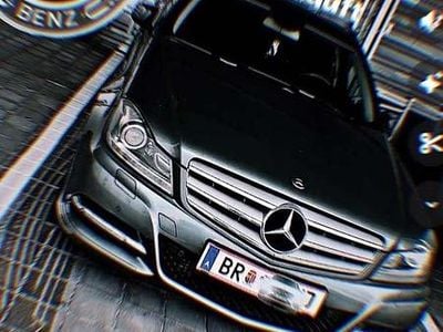 Gebraucht 2011 Mercedes C200 Elegance Kombi | € 12.000