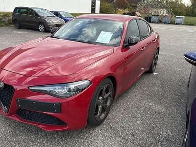 Rot Gebraucht 2016 Alfa Romeo Giulia Super Limousine | € 12.990 (Guter Preis)