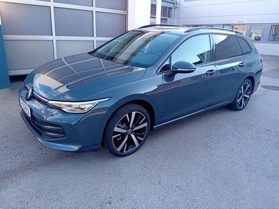 Mittelgrau metallic Gebraucht 2025 VW Golf VIII Business Kombi | € 37.490