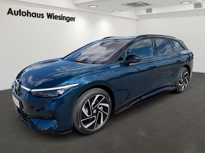 Mittelblau metallic Gebraucht 2025 VW ID.7 Pro Kombi | € 58.880 (Teuer)