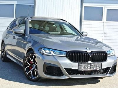 Grau Gebraucht 2023 BMW 530e M Sport Kombi | € 42.900 (Etwas zu teuer)