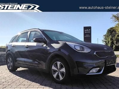 gebraucht Kia Niro Silber 1,6 GDI Mildhybrid, mit AHK