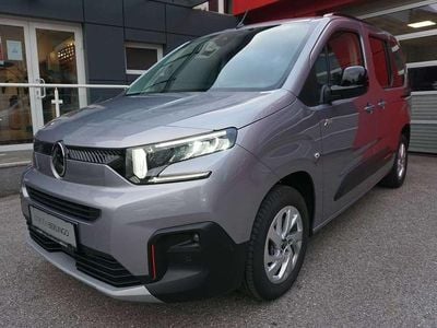 Grau Gebraucht 2024 Citroën Berlingo XTR Van / Kleinbus | € 35.900 (Superpreis)