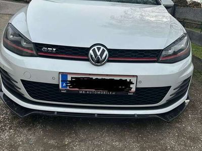 gebraucht VW Golf VII Golf GTIGTI Pearl orxyweiB Farbe