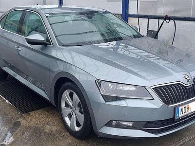 Silber Gebraucht 2016 Skoda Superb Style Limousine | € 13.500 (Fairer Preis)
