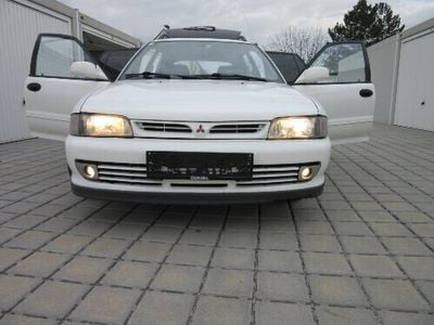Weiß Gebraucht 1994 Mitsubishi Lancer Kombi | € 3.111
