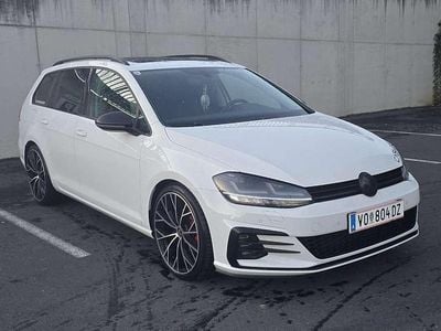 Weiß Gebraucht 2017 VW Golf VII Comfortline Kombi | € 13.100