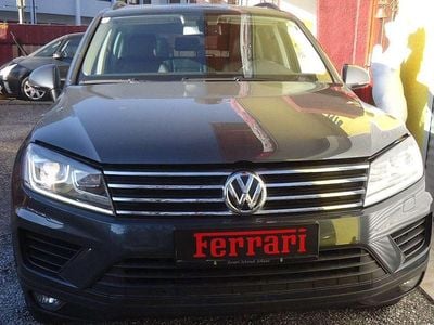 Gebraucht VW Touareg 204 PS (150 kW) 2016 Grau SUV