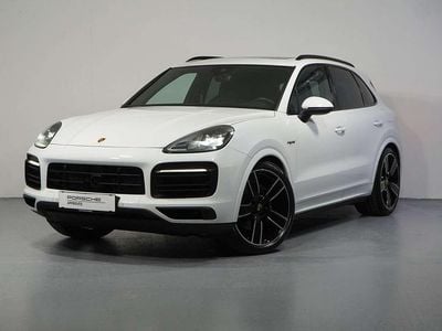 Weiss normal Gebraucht 2023 Porsche Cayenne Platinum Edition SUV | € 76.900
