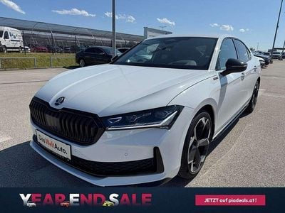 Weiss normal Gebraucht 2025 Skoda Superb SportLine Limousine | € 46.950